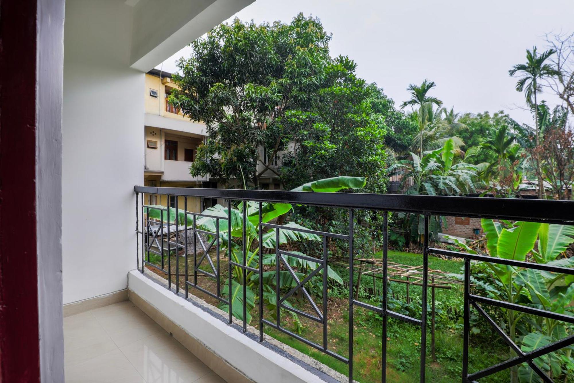 Treebo Urban Oasis Inn Гувахати Экстерьер фото